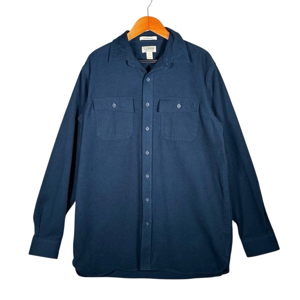 L.L.BEAN Heavy Chamois Cloth Flannel Traditional Fit Shacket in navy - Picture 3 of 10